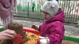 На детской площадке (часть 2)