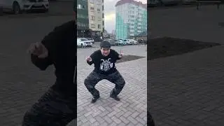 ТАНЕЦ КРАБИКА НА УЛИЦЕ ВЕСНОЙ 2024