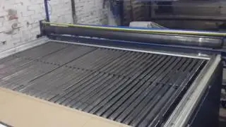Наш лазер кроит поролон.