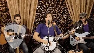 Charlie Worsham - Young To See | Hear and Now | Country Now