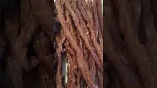 Мясные чипсы из говядины, мясные палочки из свинины