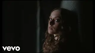 Holly Humberstone - Scarlett (Official Video)