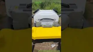 Joyance 30lt drone with centrifugal nozzles for agricultural crop spraying service 