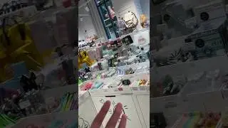 ОБЗОР НА МАГАЗИН С КАНЦЕЛЯРИЕЙ 😜👉🏼ОБЗОР #обзор #видеоshorts #распаковка #еда #покупки