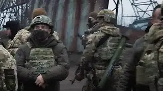 Зеленский приехал к солдатам на передовую где были обстрелы