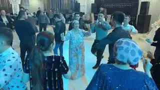 Никох туй Ботирали Ва Сабрина красноярск
