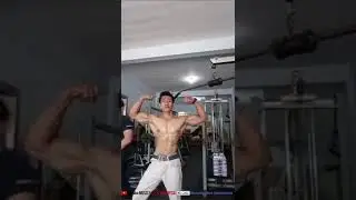 Atlit Binaraga Pose Badan Berotot Sixpack Di Gym | Hot Muscle Sixpack Hunk Flex