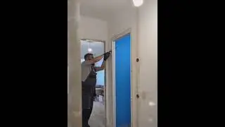 Установка дверей от застройщика 😏