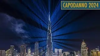 Capodanno a Dubai 2024 fuochi d'artificio spettacolari