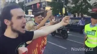 «Ночных волков» встречали в Праге (07.05.2016)