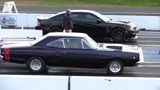 Beautiful Dodge Coronet vs Hellcat Charger - New vs Classic muscle cars drag racing