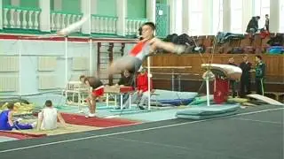Ганжела Родион выполняет вольные упражнения на ковре. КМС. Донецк. 10.12.16.