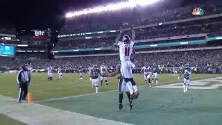 Eagles make Crucial fourth-down stop as ball goes through Julio's hands!