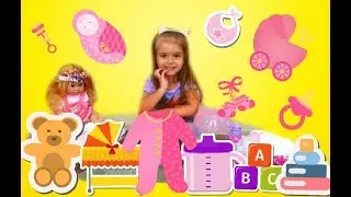 Игра с пупсом, дочки-матери. Как соня ухаживает за пупсиком. Playing with dolls