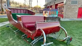 Iconic sleigh from 'Elf' movie makes its way through Midtown