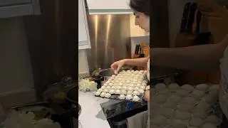 Настя на кухне! 4 блюда: Пельмени, салат, блины, суп. Готовим. 