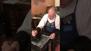 Howard Demonstrates How To Clean The Ink Stone