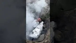 Баранья лопатка в яме на камнях