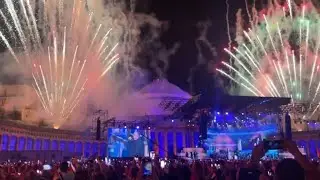 Fuochi d'artificio a tempo di musica live al concerto di GIGI D' ALESSIO 2024