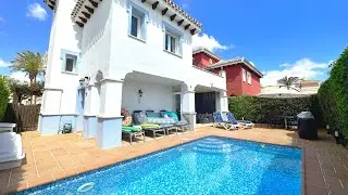 South facing, 3 bed 3 bath, Baron villa for sale on Mar Menor Golf Resort