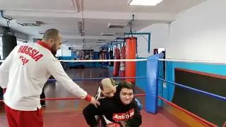 Бой Гительман против Монгола