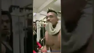Tonjok Perut Sixpack Pria Ganteng Kekar Berotot di Gym | Hot Muscle Sixpack Handsome Men Punch Abs