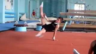 тренировка Ганжела Родиона - делосало на полу