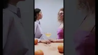 Sona and Mona || Lesbian || WLW || Lez || Lésbico