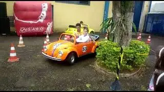 GABRIEL ANDANDO DE FUSCA KKK