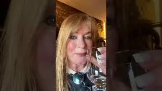 Прогулки с Элис всегда яркие и веселые! Спешите записаться 365 дней в году на  тур Wp:+420737951479