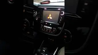 Работа штатной магнитолы для Mitsubishi Outlander 2017 Rocford после установки