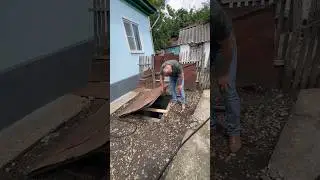 А вы знаете, кто пишет в комментариях ПОЧЕМУ БЕГУТ С ЭТИХ ДОМОВ НА ЮГЕ ?