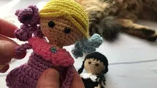 Куколки с ладошку крючком💕