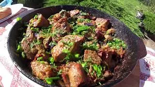 Посмотри Как пожарить Мясо. Жарим Мясо на костре.