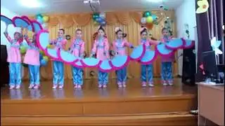 Танец с веерами