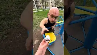 КИНДЕРСЮРПРИЗ РАЗОЗЛИЛ МАЛЫША!
