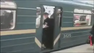 Лейлектиктер Москвада метродо да бийди эзиптирго молодцы