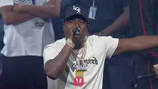 Jadakiss freestyles to 