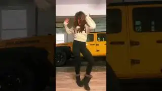 We love the expressive #electroswingdance by Christina 🎶✨💃🎉