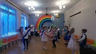 Танец "Лялечка танцует"