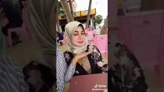 Awek Tiktok Montok
